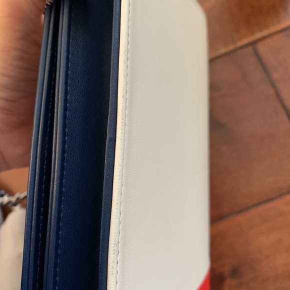 Chanel chain wallet shoulder crossbody bag with tassel - Picture 12 of 12